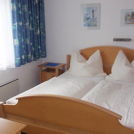 Ferienwohnungen Kern Weyregg Zimmer foto