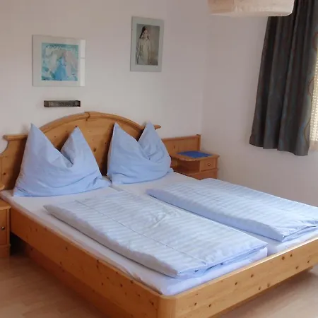 Ferienwohnungen Kern Weyregg Zimmer foto